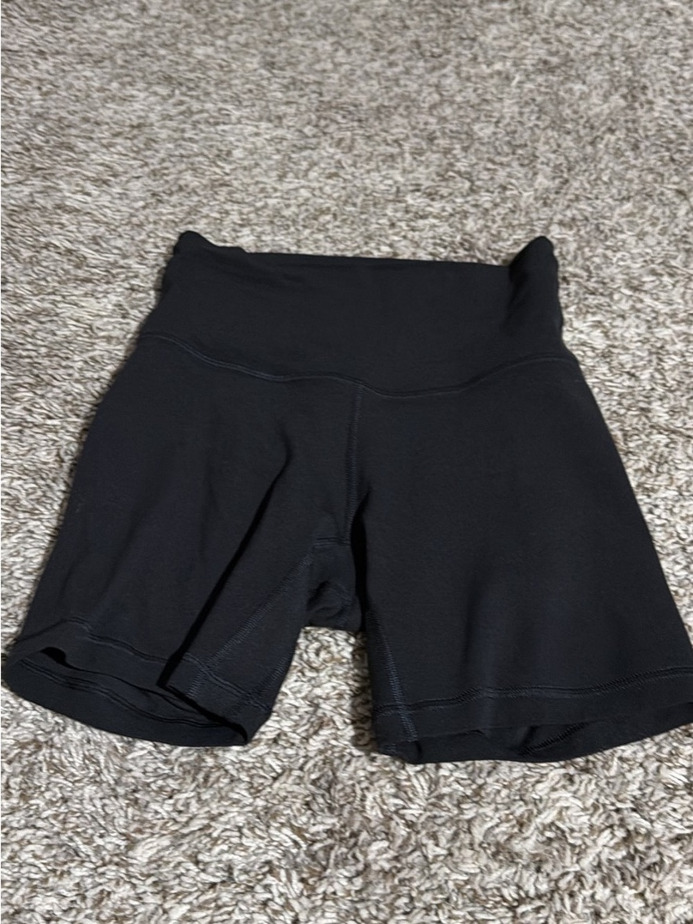 Lululemon Align 6” shorts